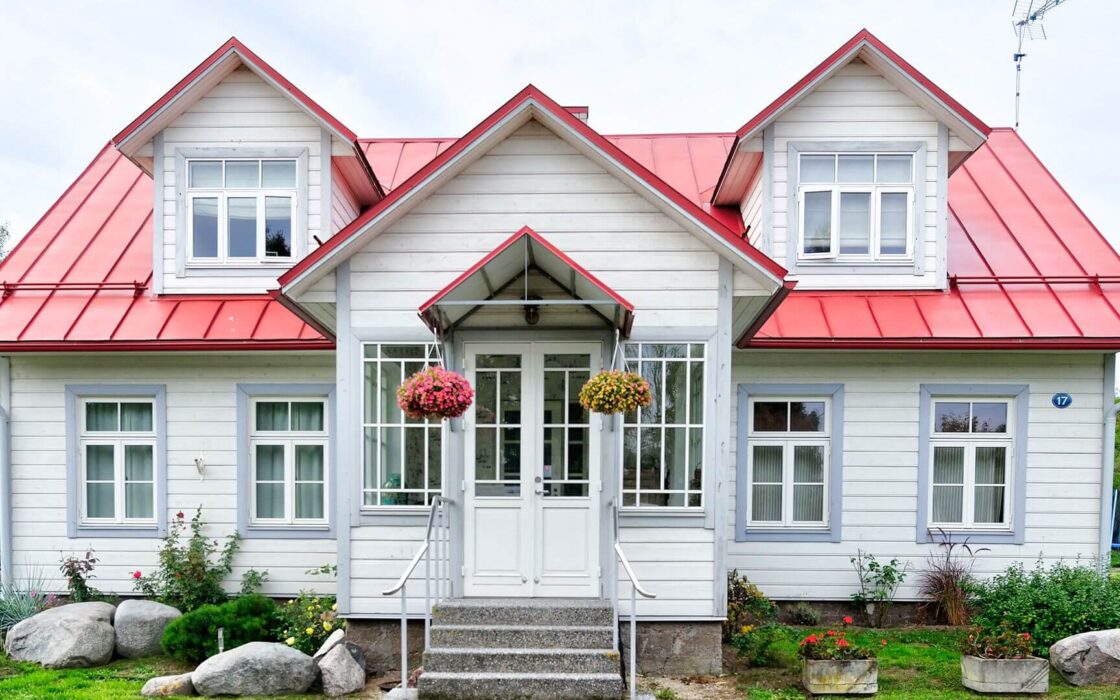 Luxury villa in Dal lake.